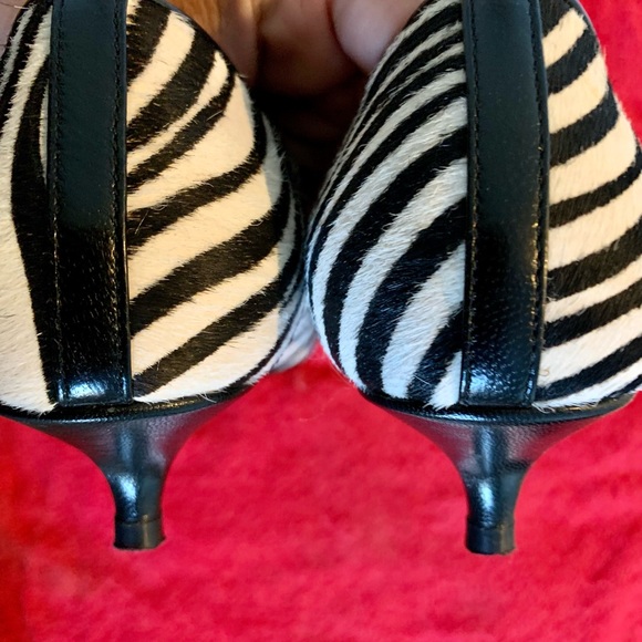 Zebra print kitten heel textured with soft brushed hair - Picture 3 of 4